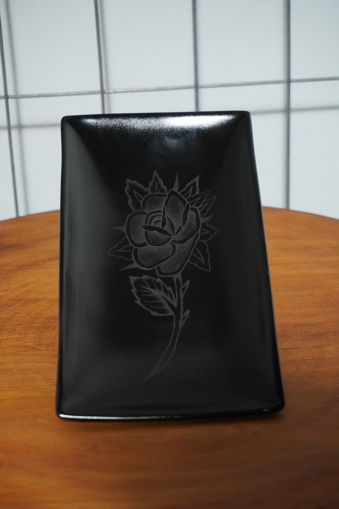 'Flash plates' - Original by India King (2025)